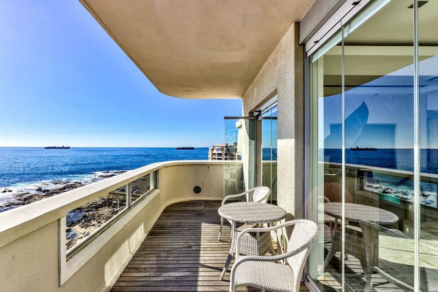 2 Bedroom Property for Sale in Bantry Bay Western Cape